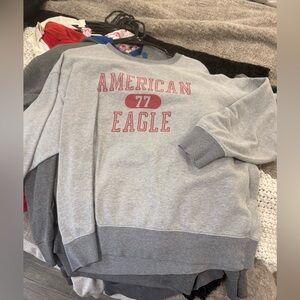 AE gray crew neck size medium